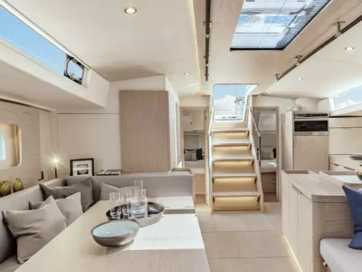 Oceanis Yacht 54 interior